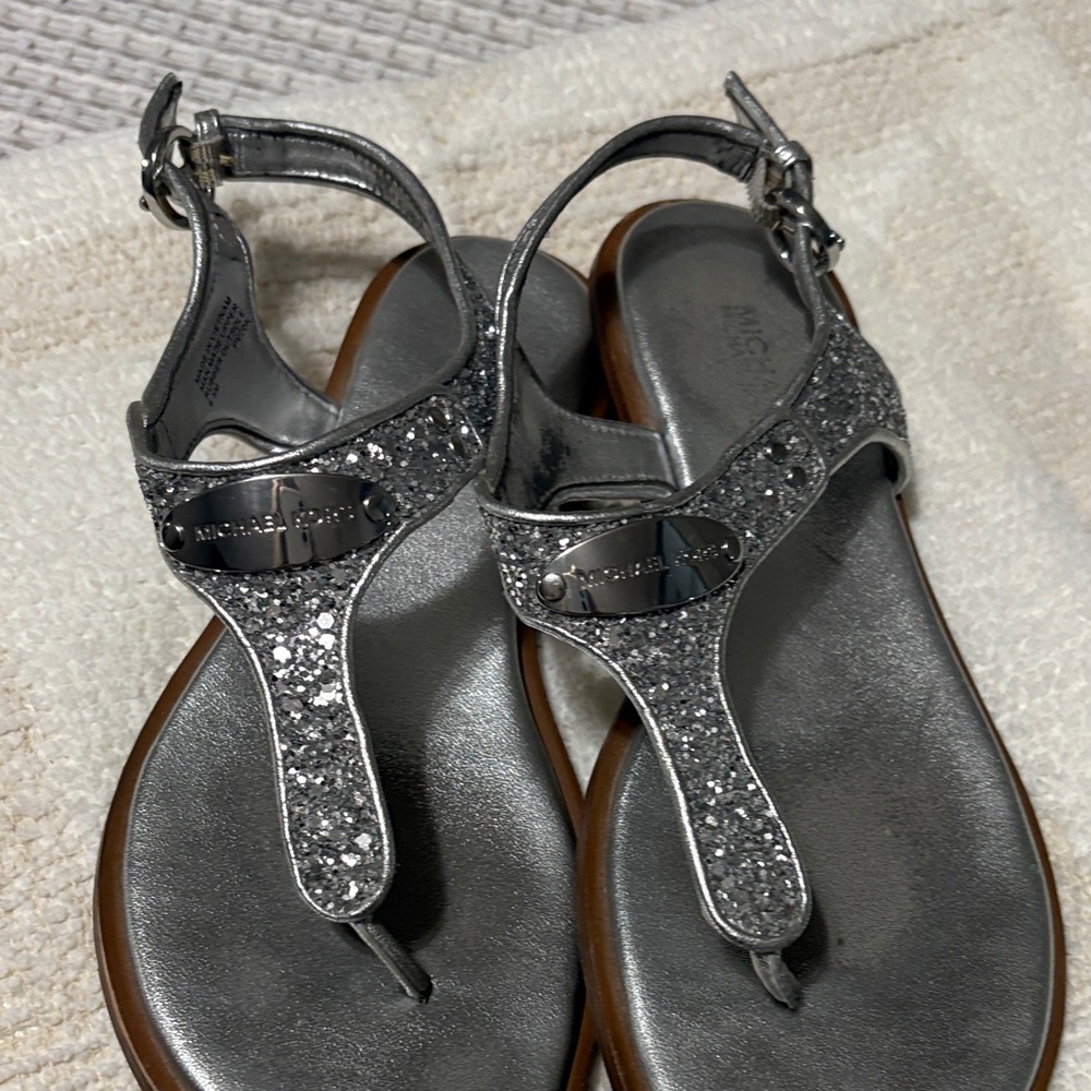 Michael Kors Silver Glitter T-Strap Sandals for Women - Metallic Accents